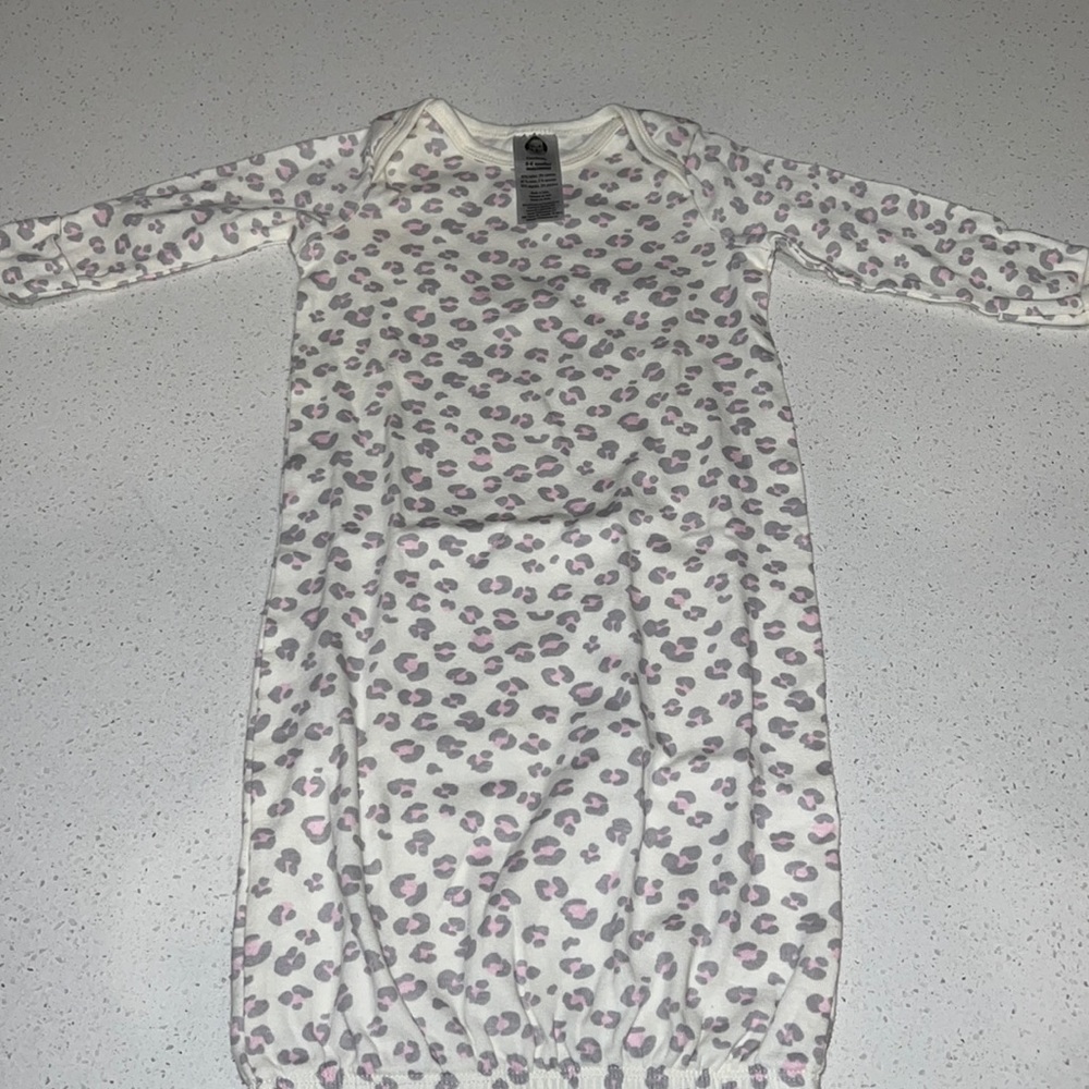 Gerber leopard gown